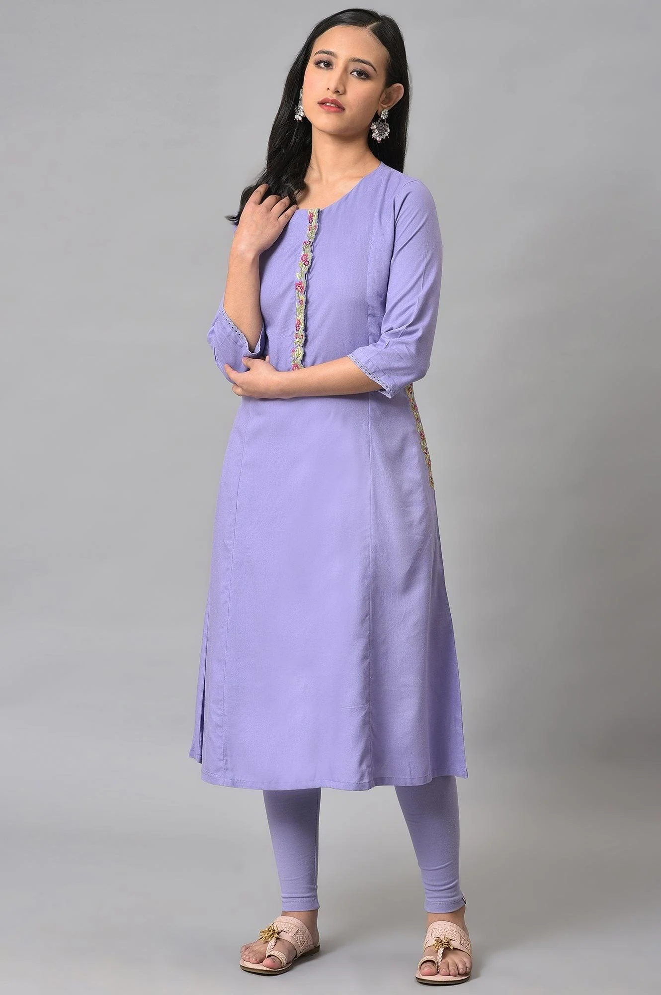 Voilet Embroidered A-Line kurta - Image 6