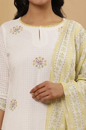 White A-Line Cotton Checker Kurta, Pants And Dupatta Set - Image 6