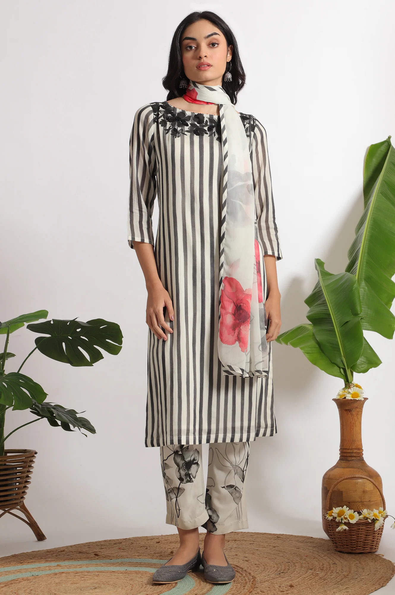 White and Black Embroidered Striped Cotton Crepe Kurta and Straight Pants and Dupatta Set - Image 2