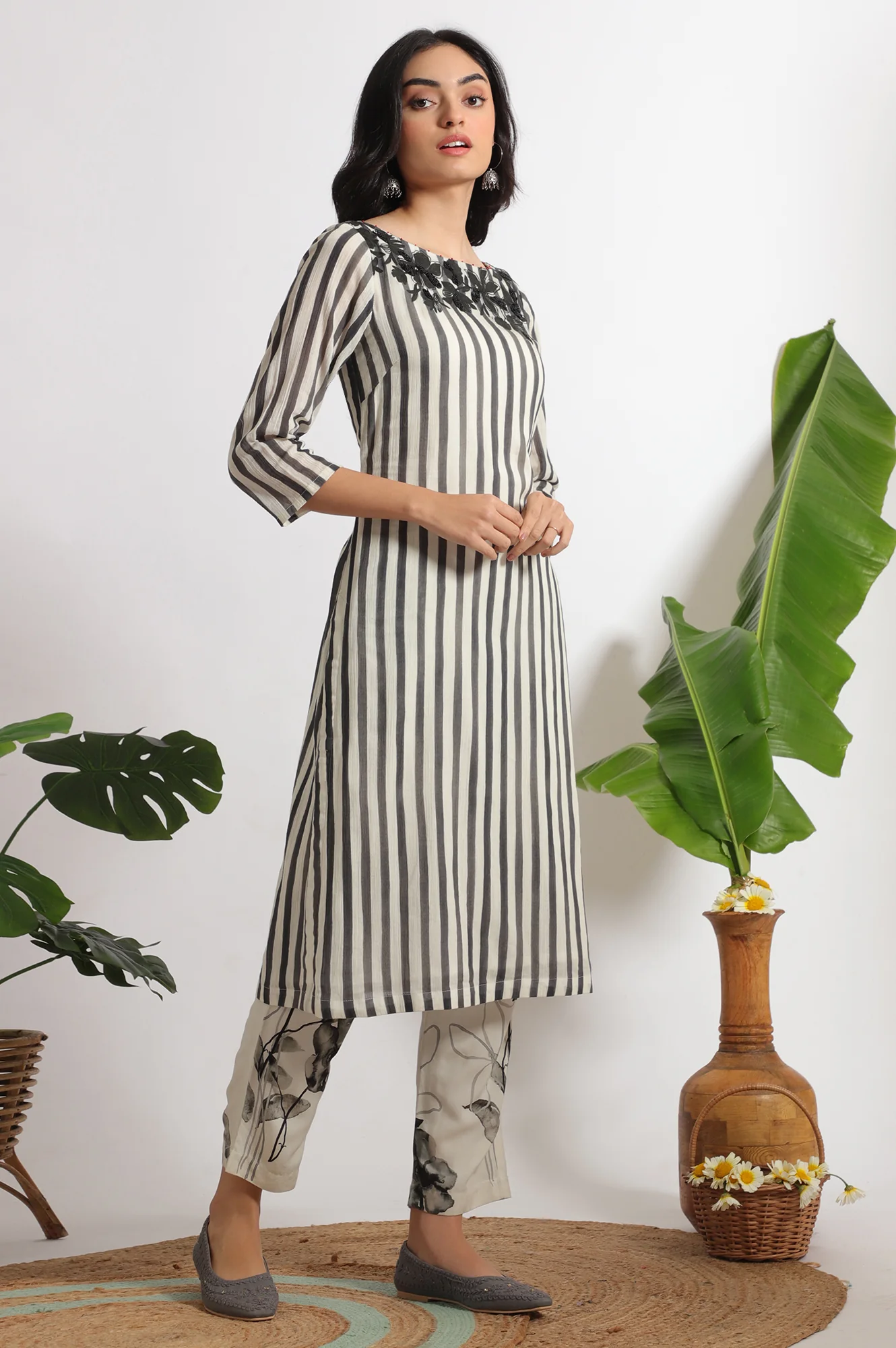 White and Black Embroidered Striped Cotton Crepe Kurta and Straight Pants and Dupatta Set - Image 6