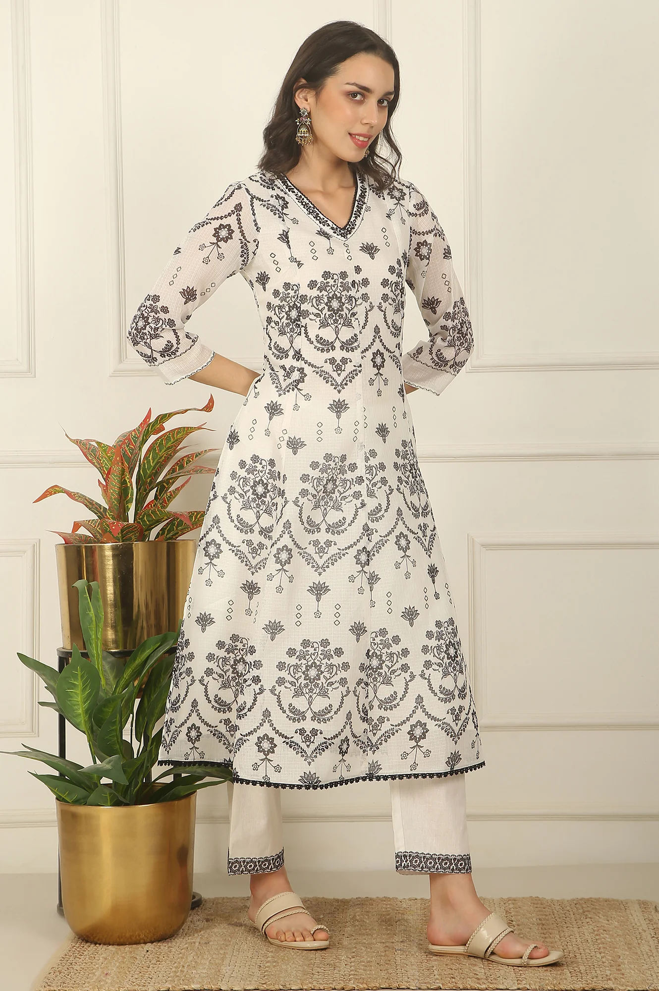 White and Black Floral Printed Kota Flared Kurta, Pants and Dupatta Set - Image 6
