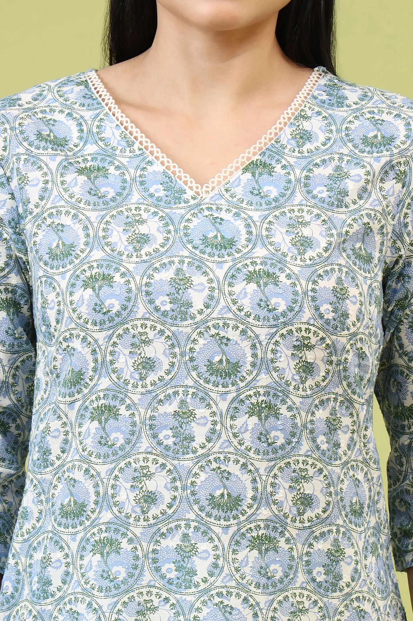 White and Blue Geometric Printed Pure Cotton Straight Kurta with Lace Detail - Image 3