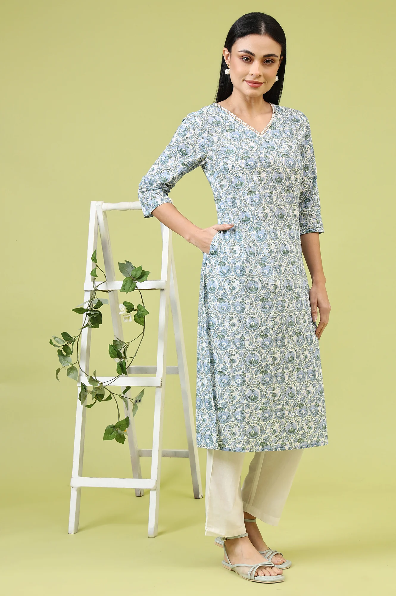 White and Blue Geometric Printed Pure Cotton Straight Kurta with Lace Detail - Image 6