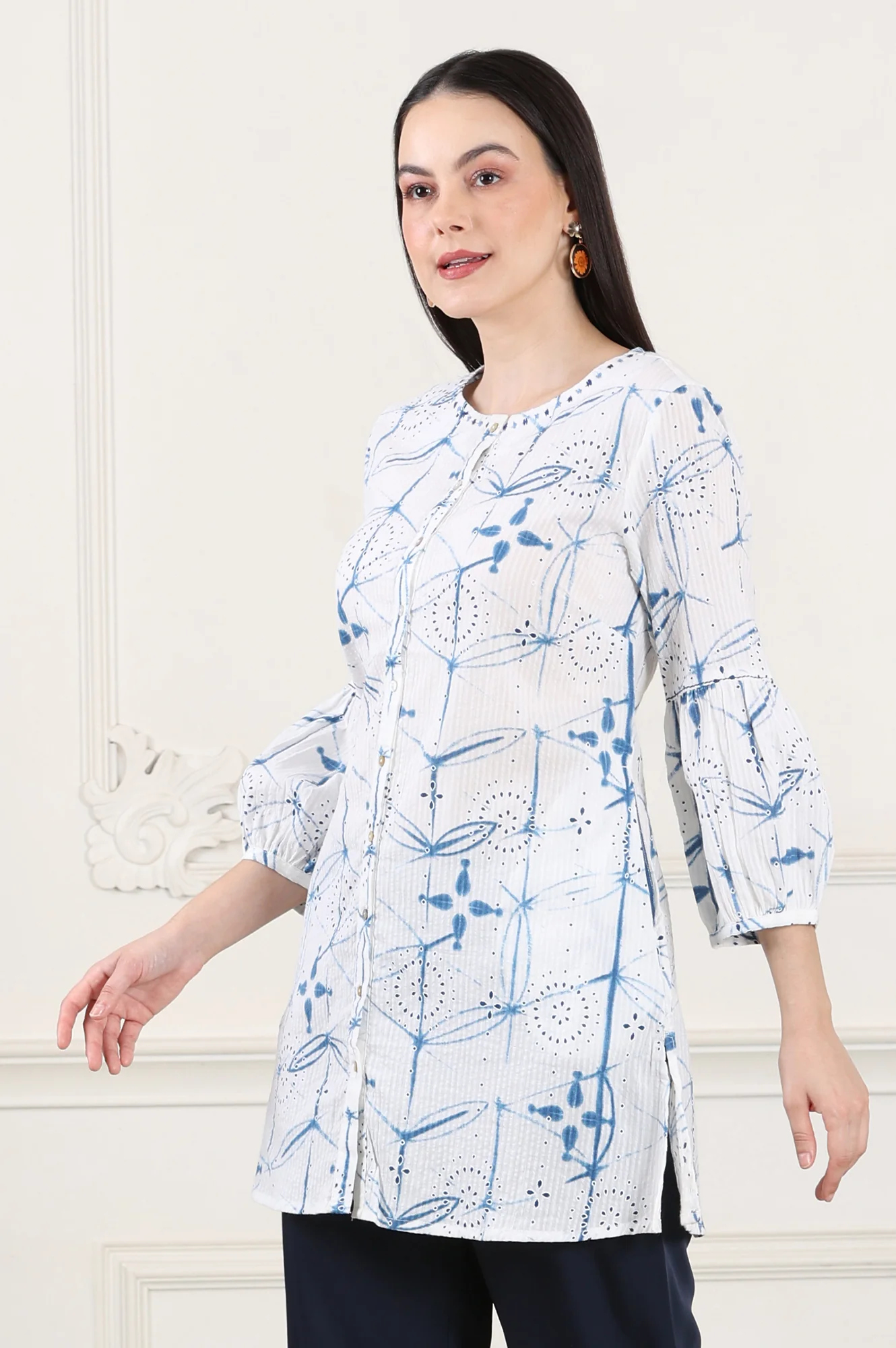 White And Blue Printed Pure Cotton Button Down Tunic With Puffed Sleeves - Image 4
