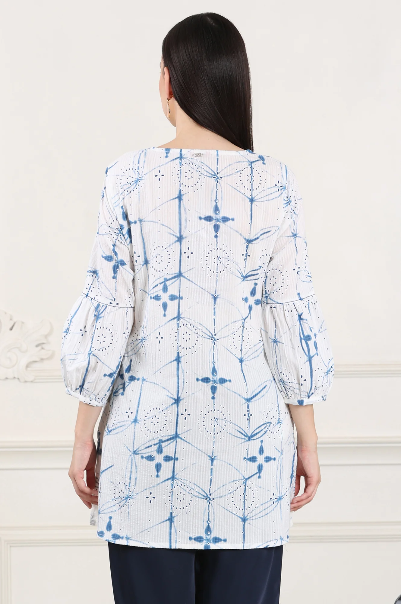 White And Blue Printed Pure Cotton Button Down Tunic With Puffed Sleeves - Image 5