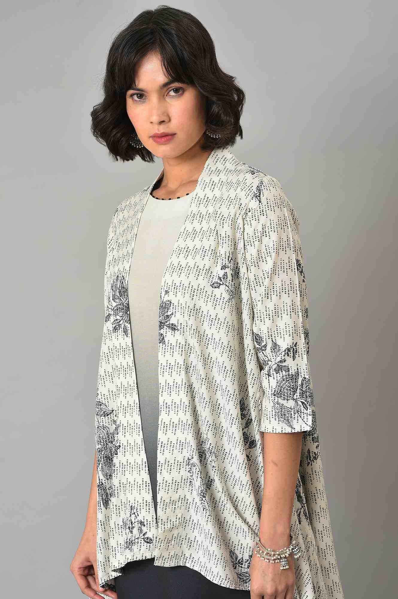 White And Deep Blue Ombre kurta With Printed Gillet And Parallel Pants - Image 5