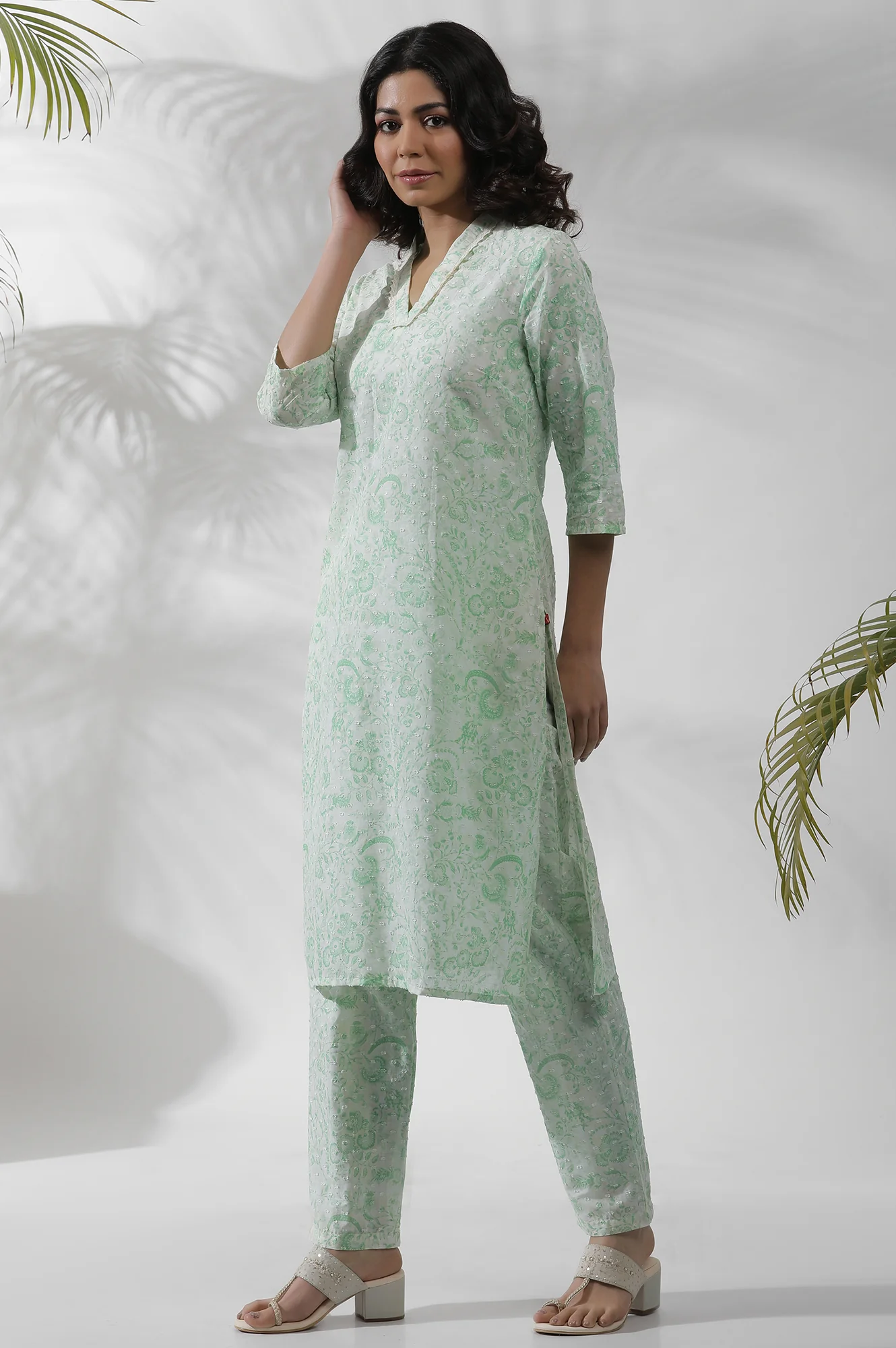 White And Green Floral Printed Kurta, Pants And Dupatta Set - Image 3