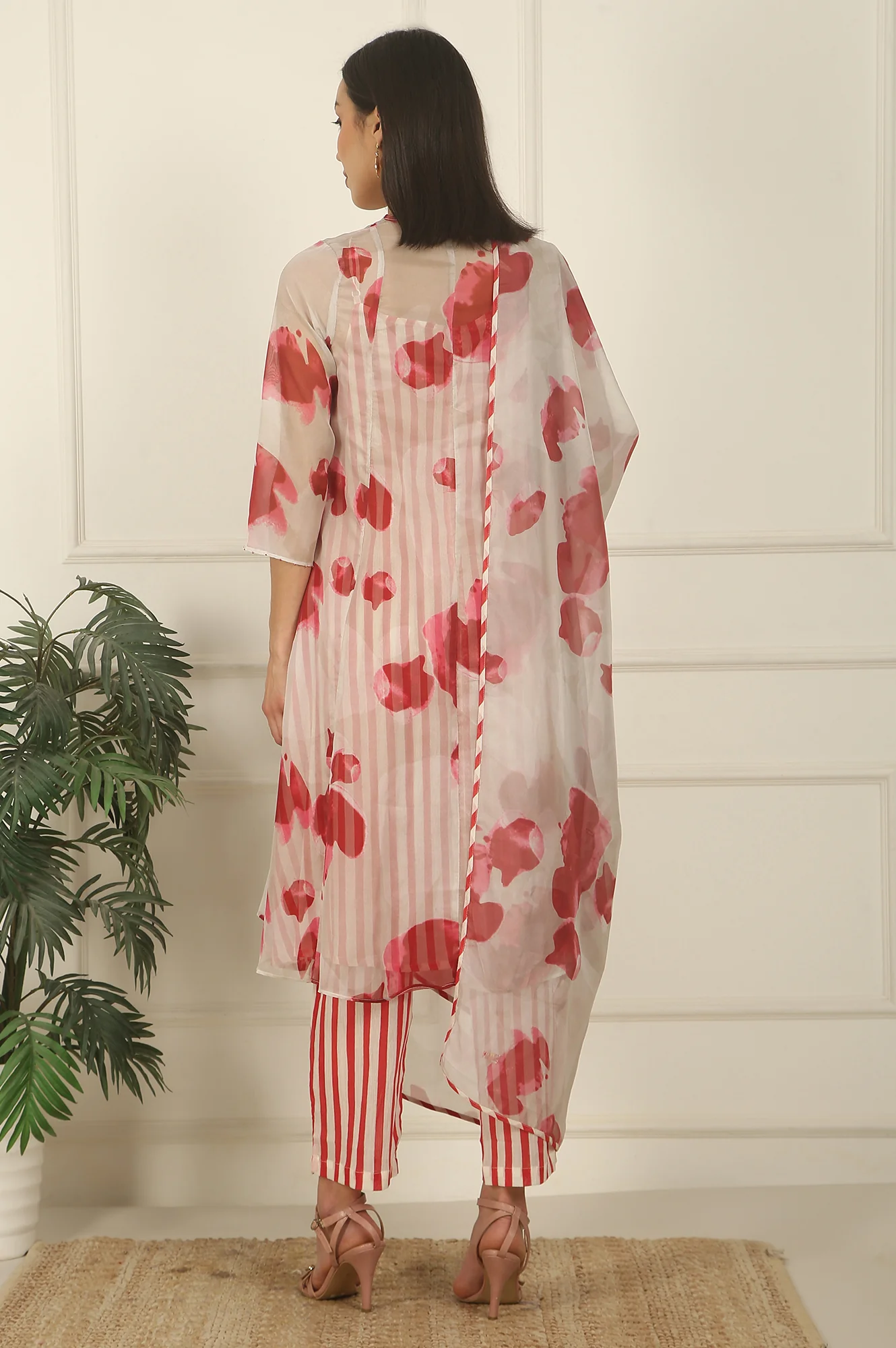 White and Red Printed Layered Organza Kurta, Pants and Dupatta Set - Image 6