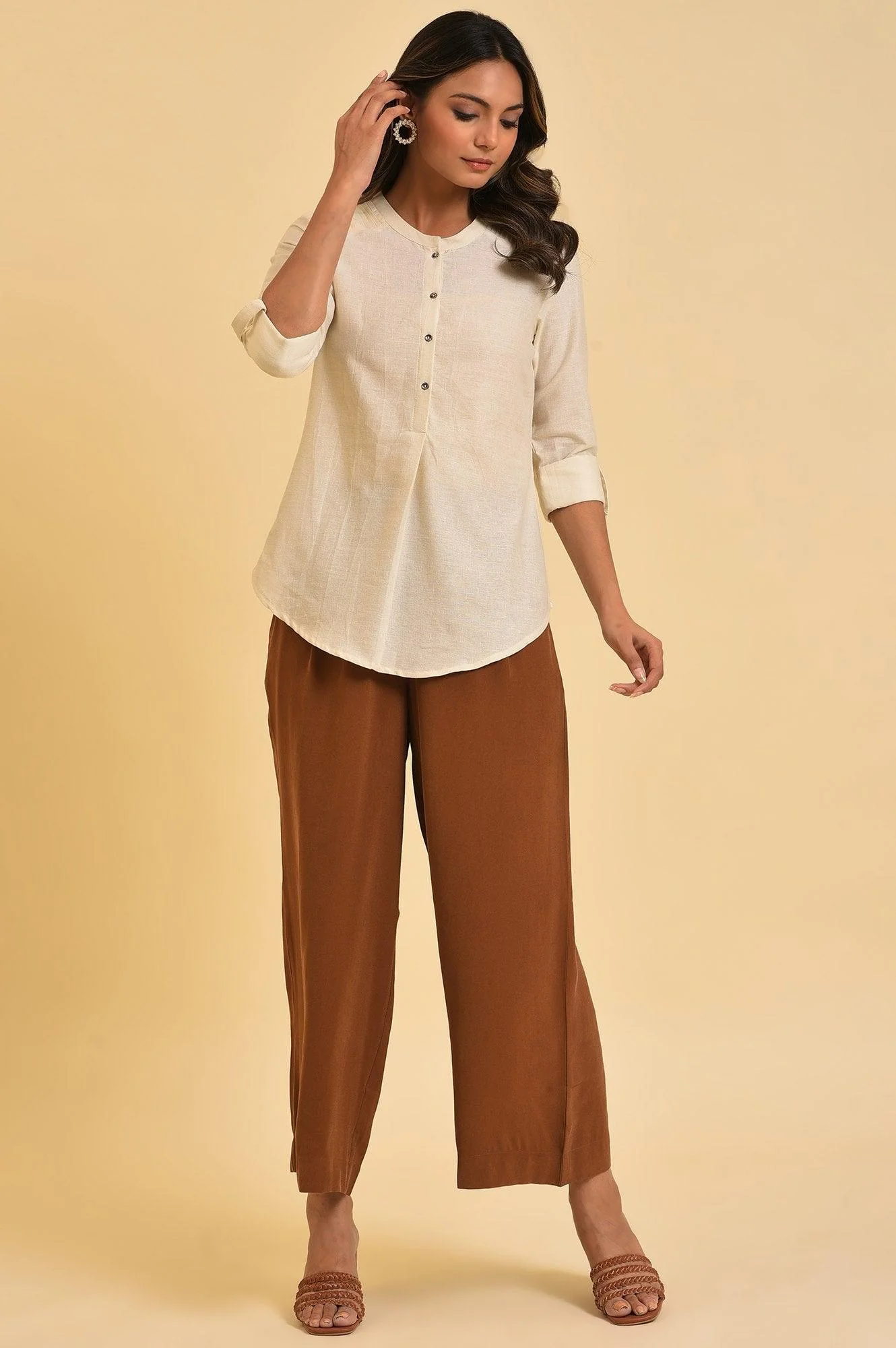 White Blue Cotton Flax Top - Image 5
