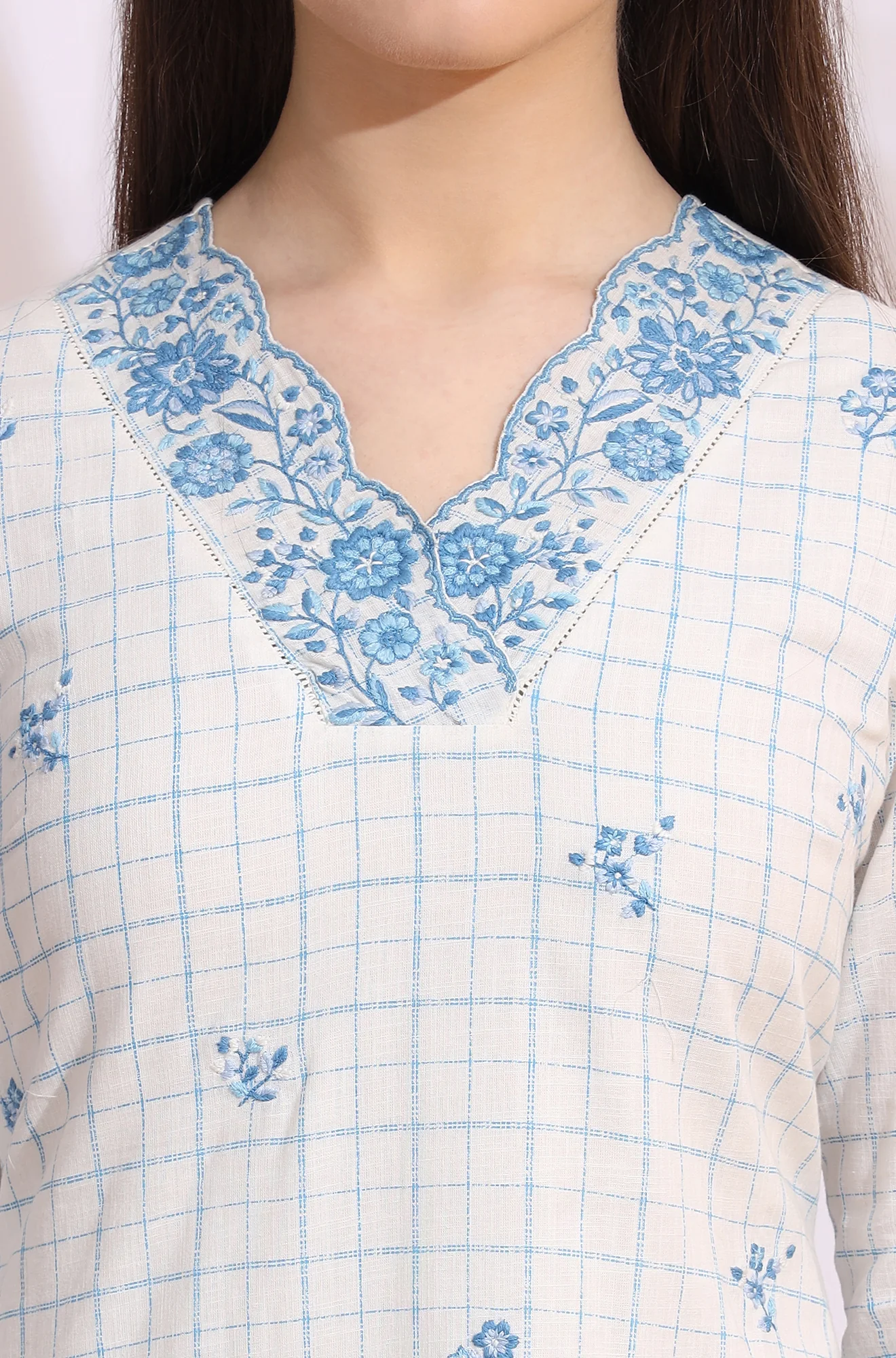 White Check Printed Thread Embroidered Pure Cotton Straight Kurta - Image 4
