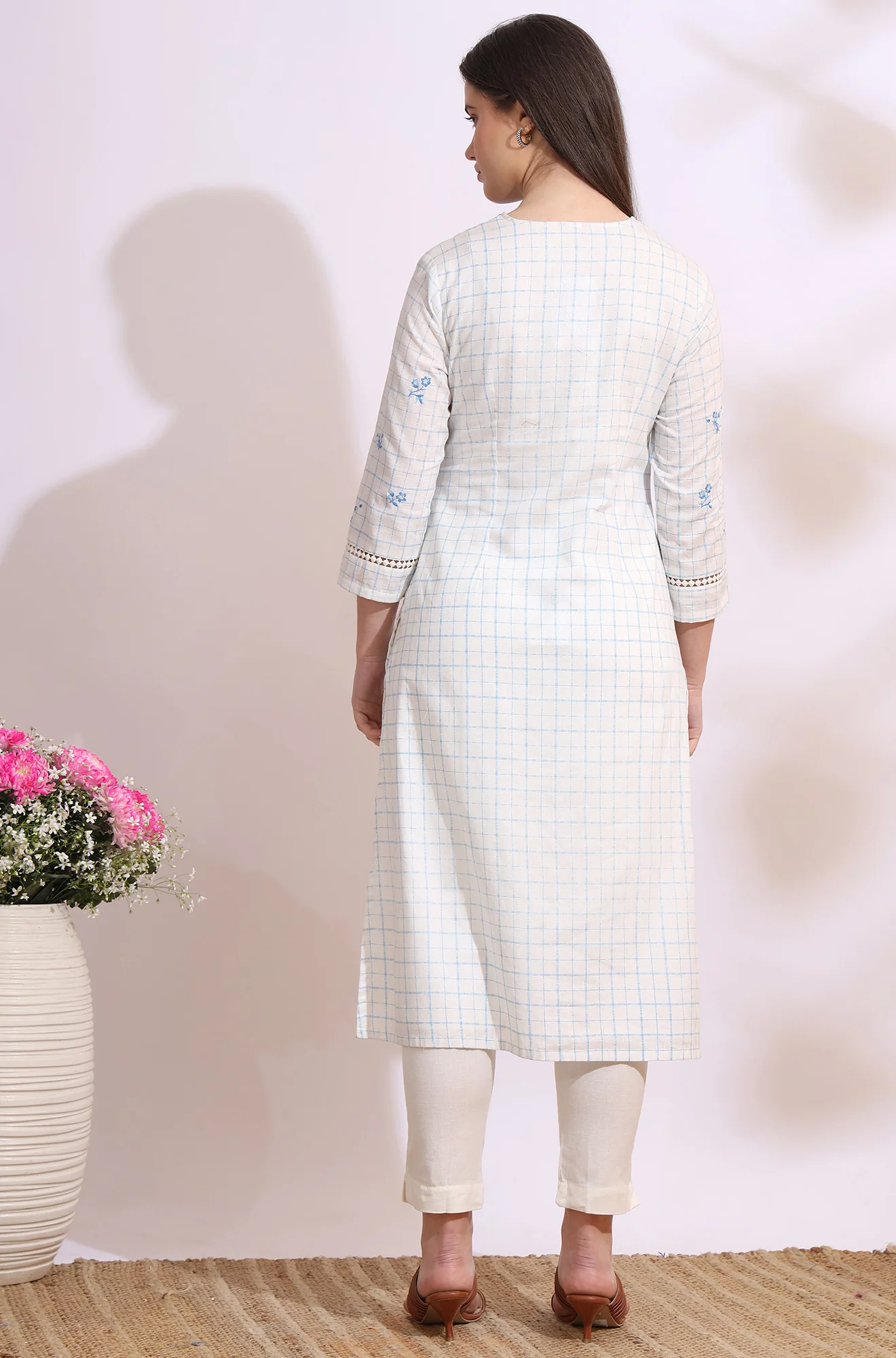 White Check Printed Thread Embroidered Pure Cotton Straight Kurta - Image 6