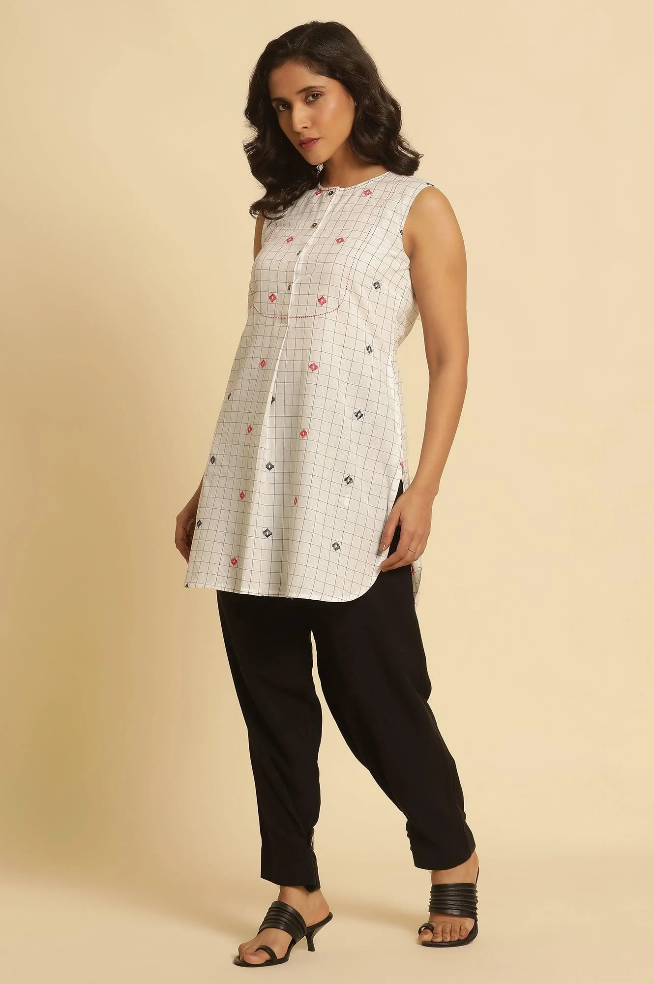 White Checker Tunic With Curved Hemline - Image 3