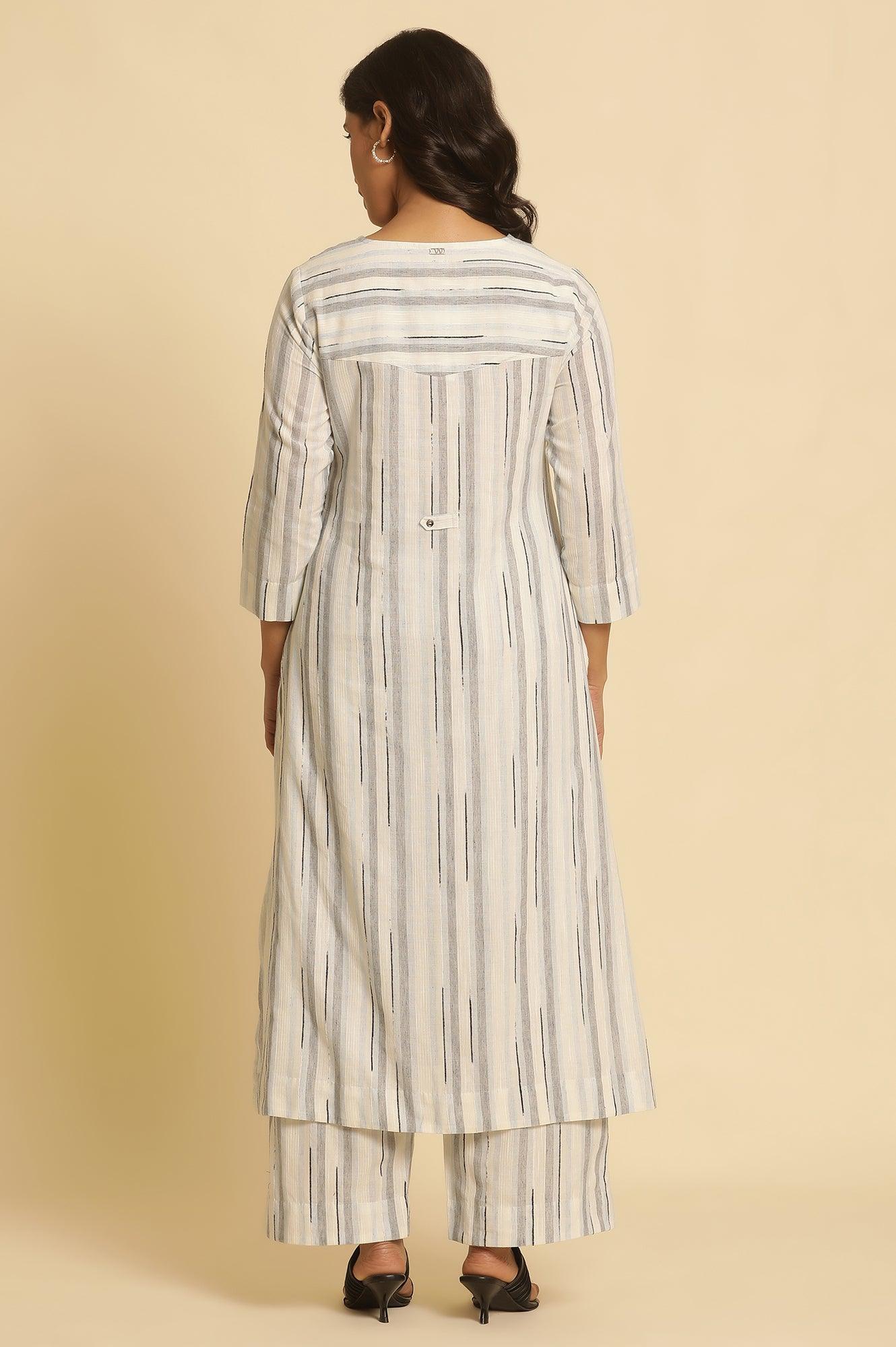 White Cotton Printed Kurta And Pants Set - Image 4