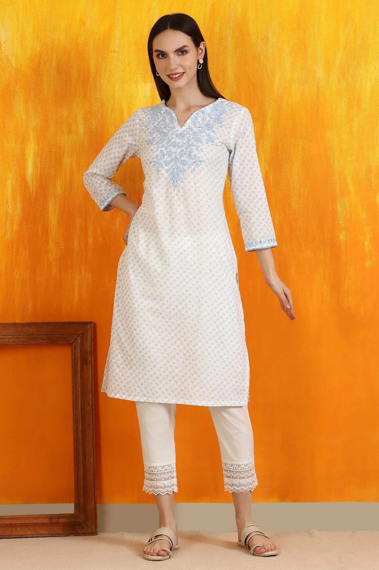 White Embroidered Cotton Swiss Dot Straight Kurta - Image 2