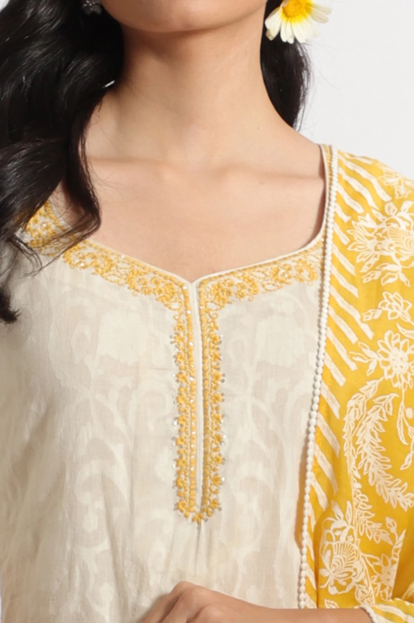 White Embroidered Jacquard Straight Kurta, Pants and Dupatta Set - Image 3