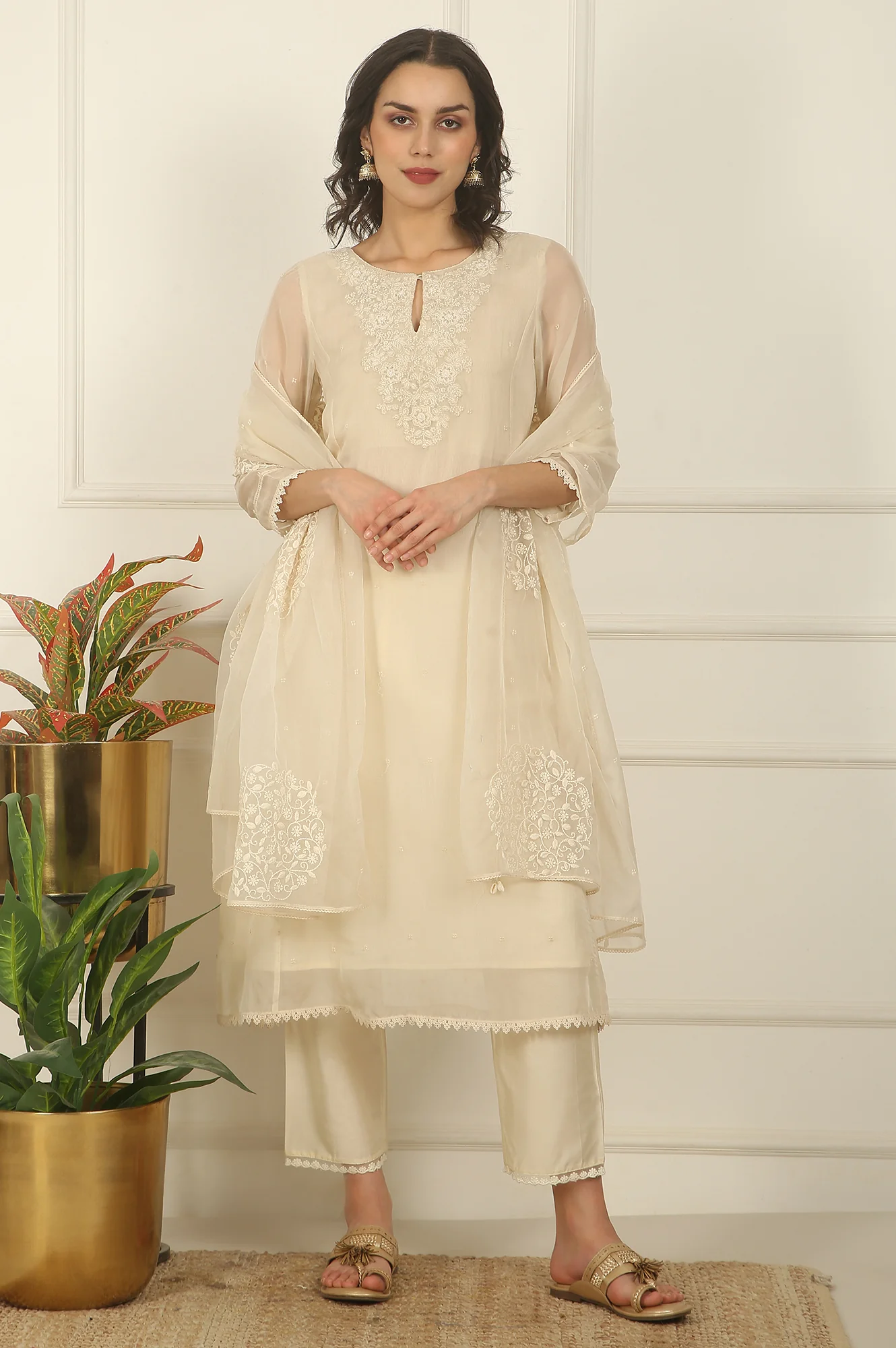 White Embroidered Organza Flared Kurta, Pants and Dupatta Set - Image 4