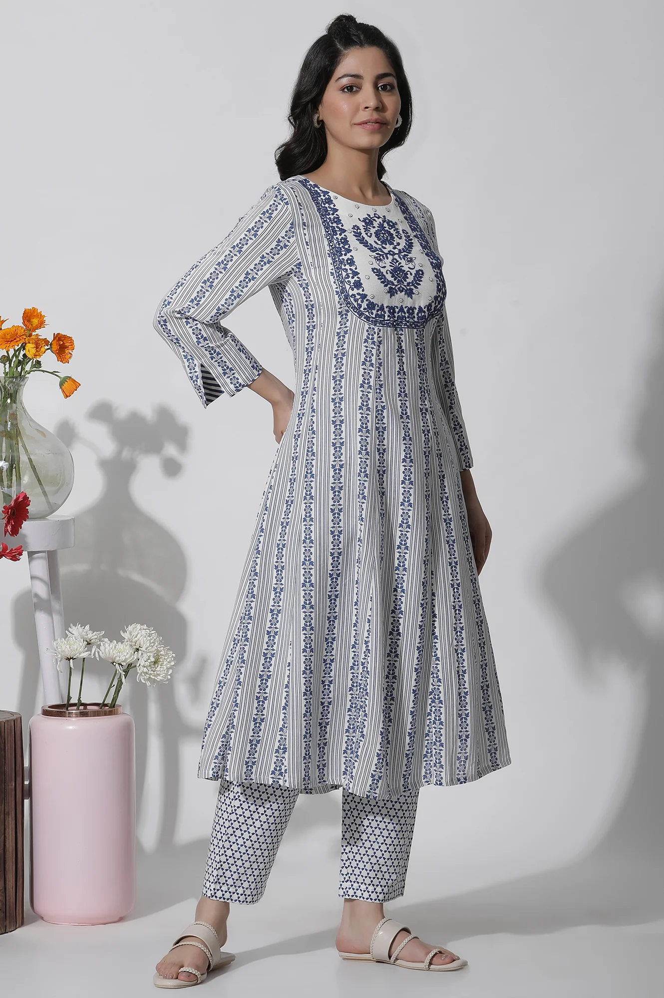 White Flared Kurta With Blue Prints - Image 5