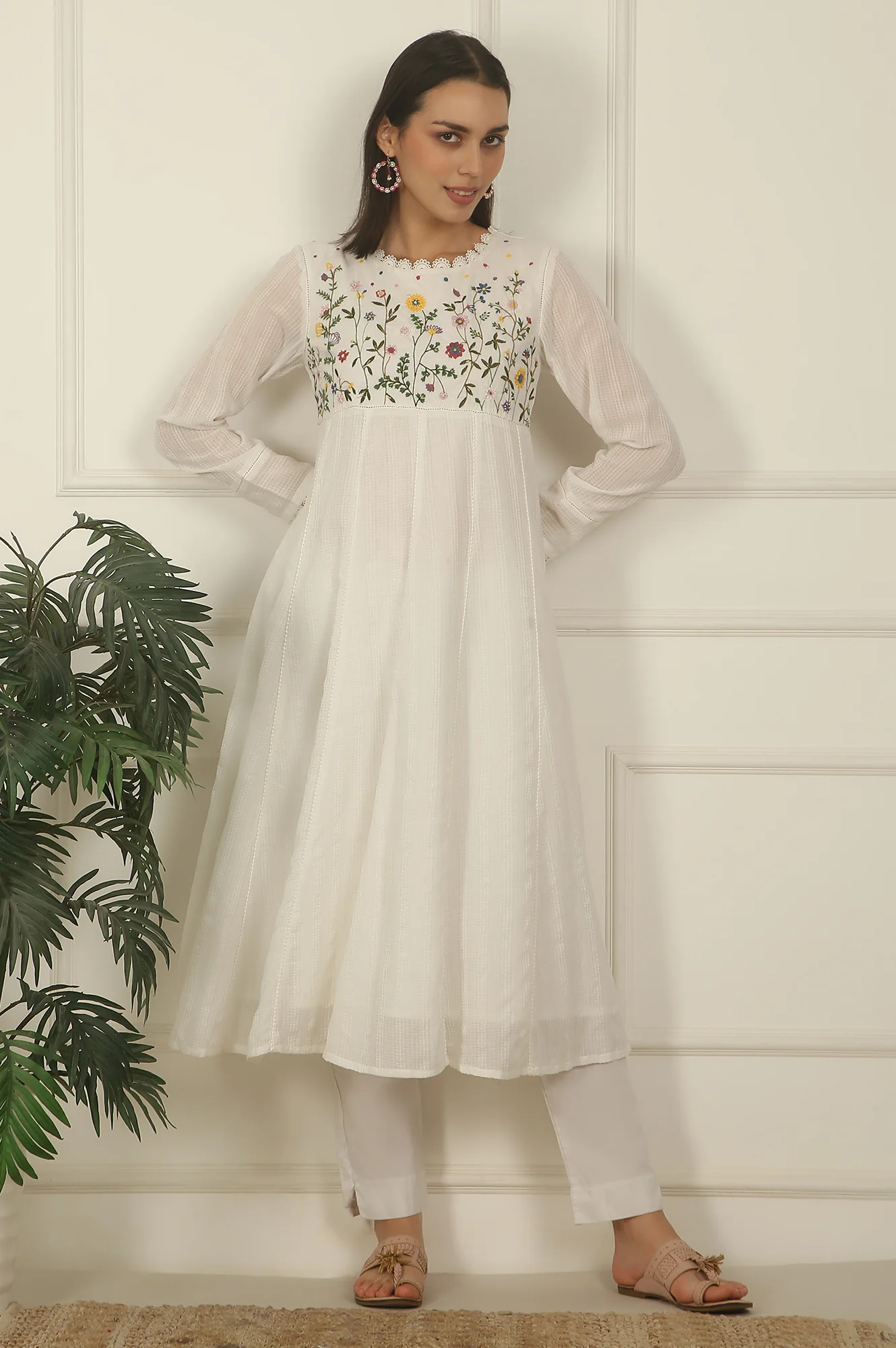 White Floral Embroidered Yoke Pure Cotton Anarkali Kurta - Image 3