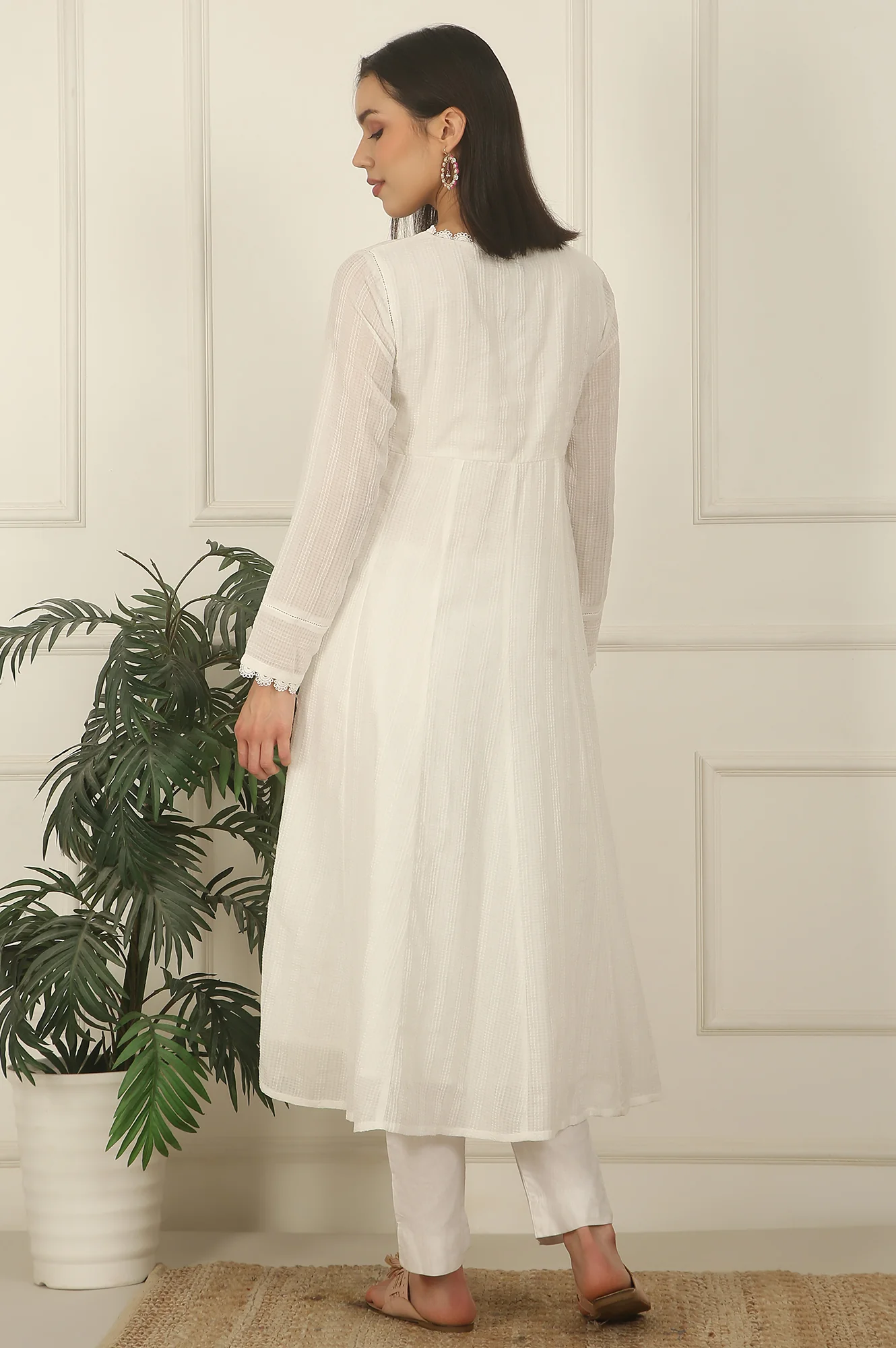 White Floral Embroidered Yoke Pure Cotton Anarkali Kurta - Image 6