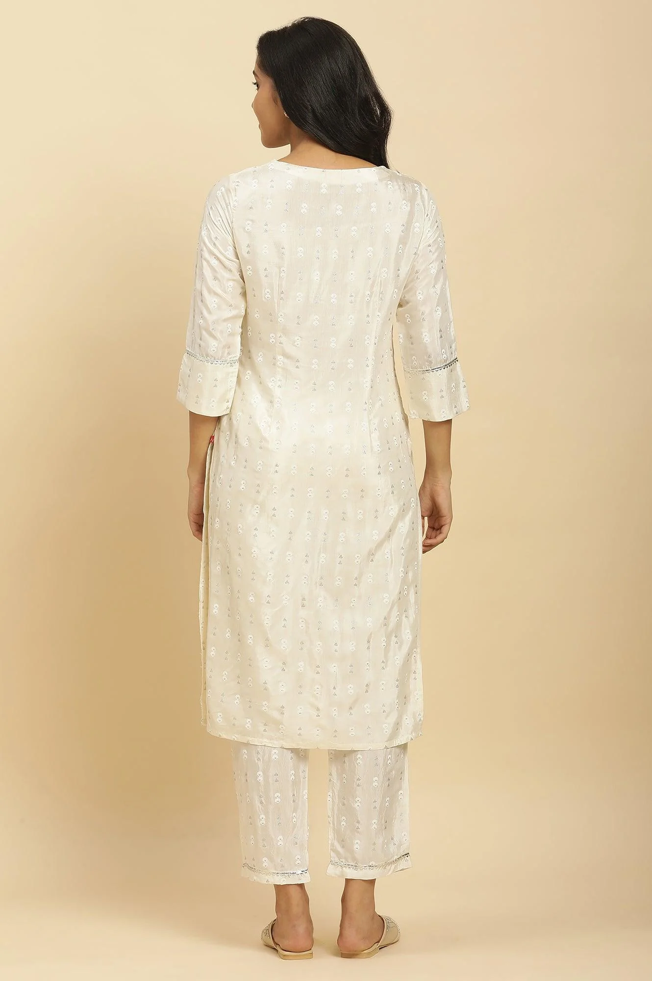 White Floral Glitter Printed Shantung Kurta And Pants Set - Image 5