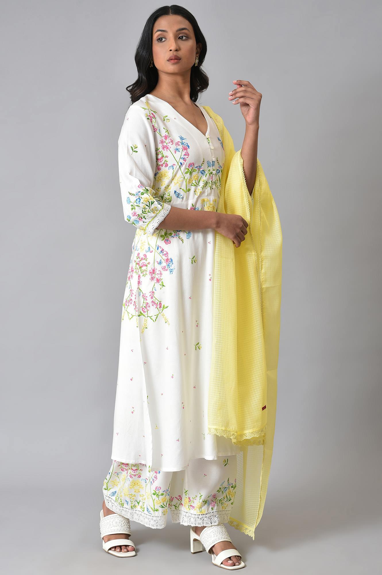 White Floral Print kurta Set - Image 4