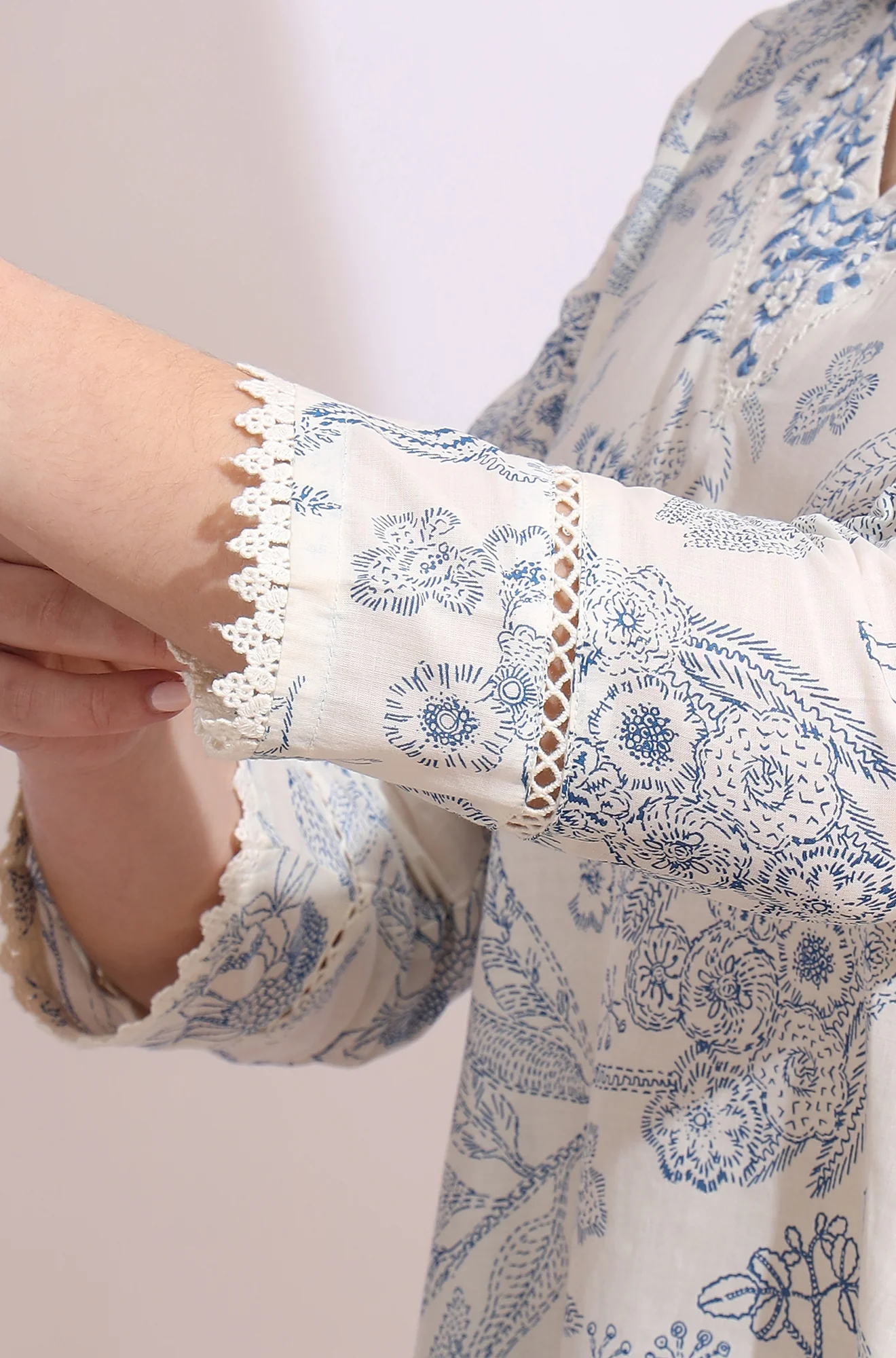White Floral Printed Pure Cotton Anarkali Kurta, Pants Set with Dupatta - Image 8