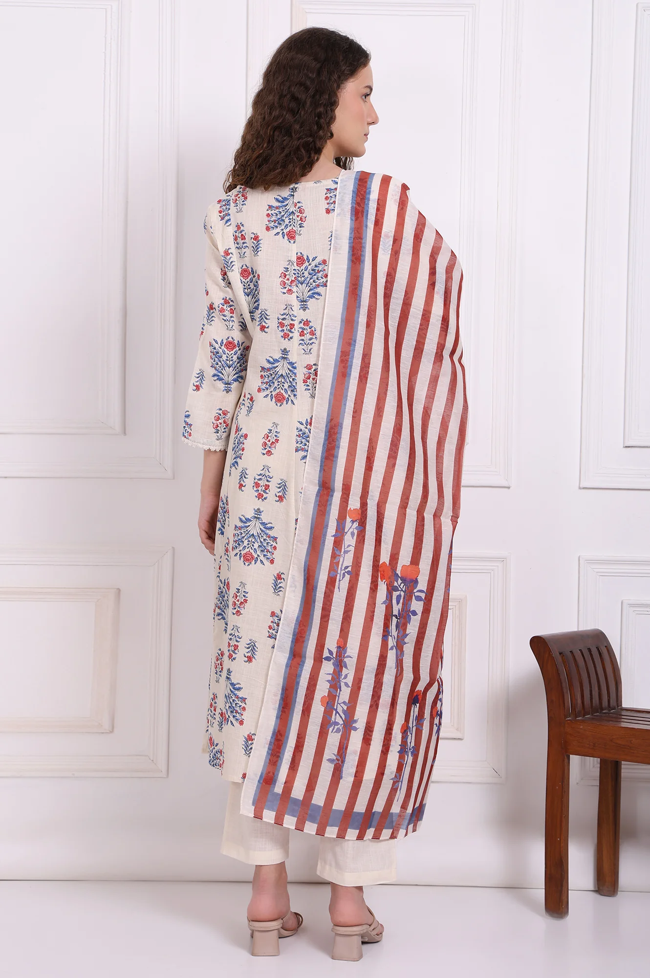 White Floral Printed Pure Cotton Flared Kurta, Pants and Dupatta Set - Image 5