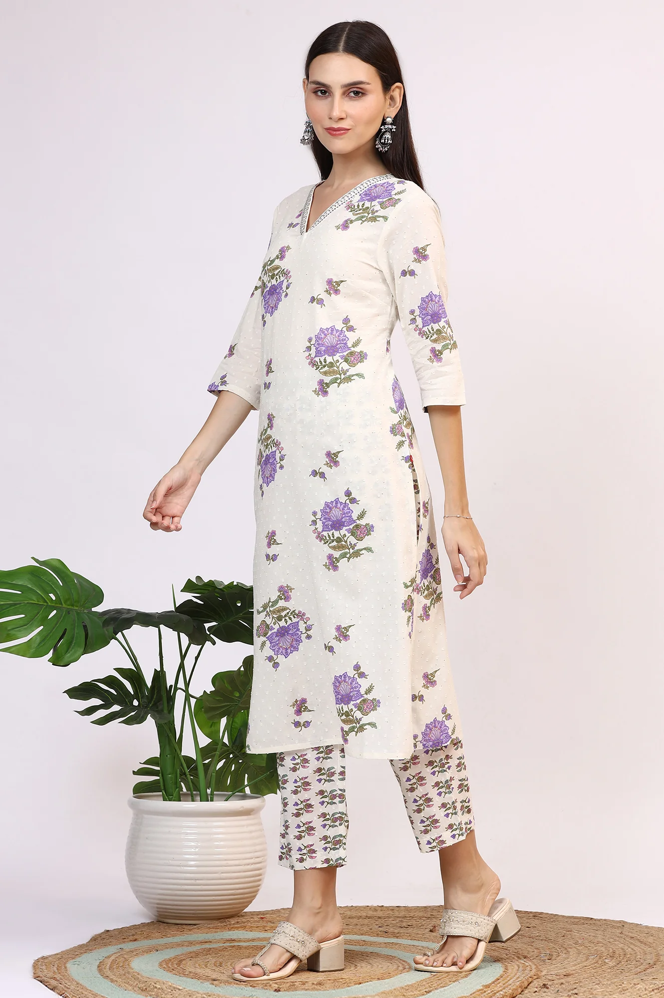 White Floral Printed Pure Cotton Straight Kurta and Pants Co-ord Set with Dupatta - Image 5