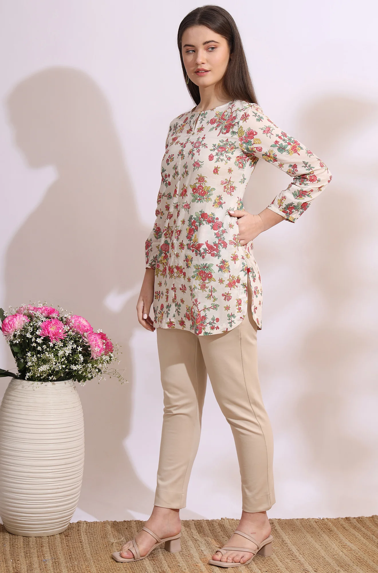 White Floral Printed Summer Straight Tunic - Image 5