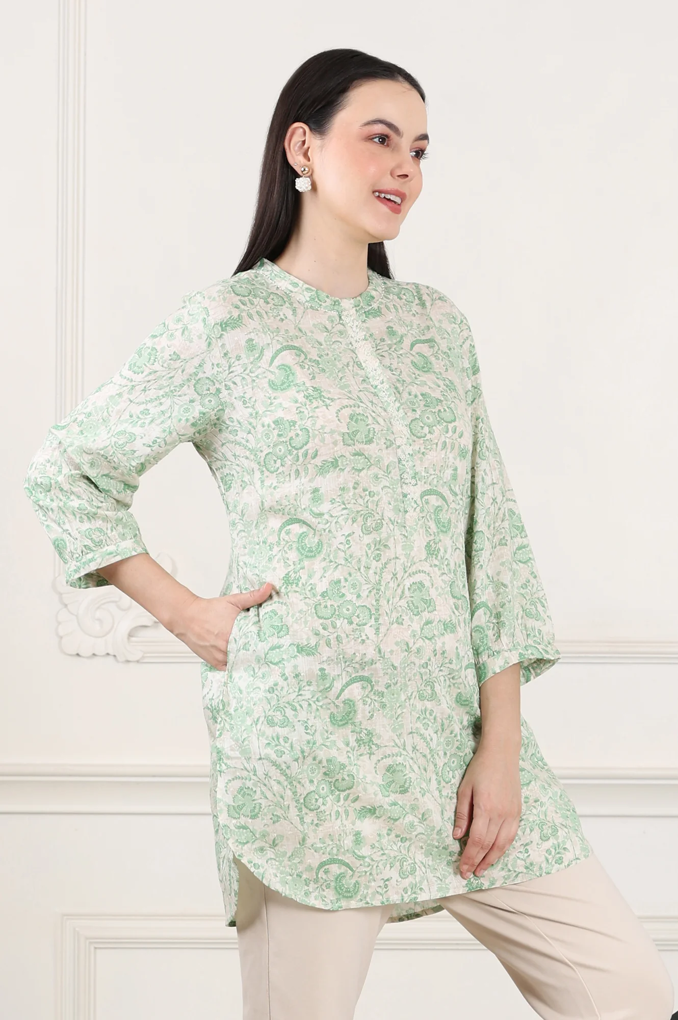 White Floral Printed Swiss Dot Straight Tunic - Image 6