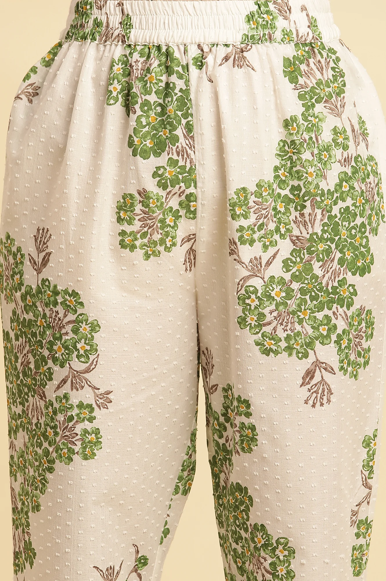 White Floral Printed Textured Cotton Kurta And Pants Co-Ord Set - Image 9