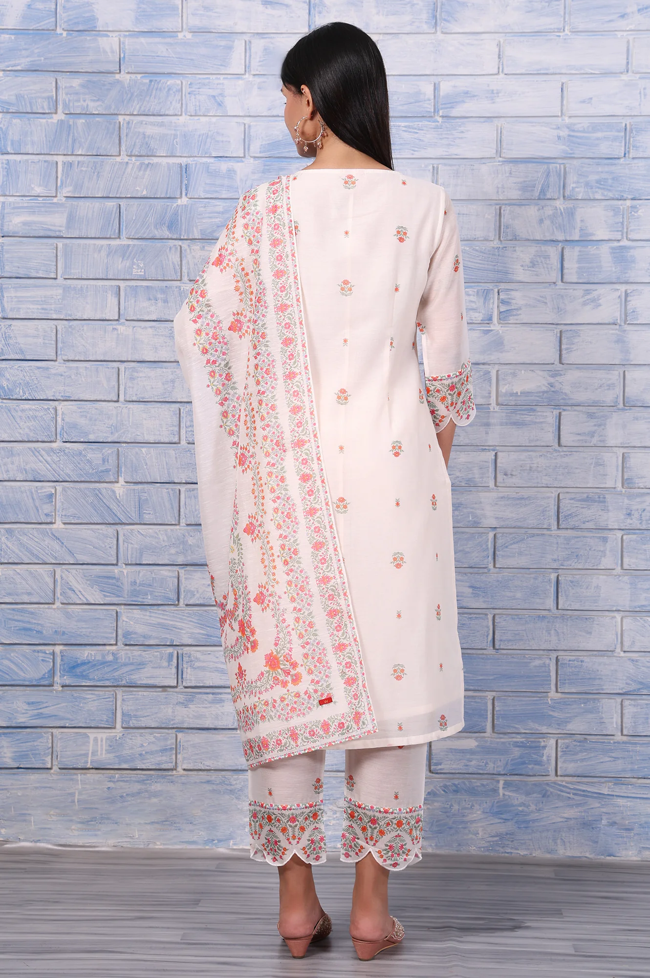 White Floral Printed Thread Embroidered Chanderi A-Line Kurta, Straight Pant And Dupatta Set - Image 5