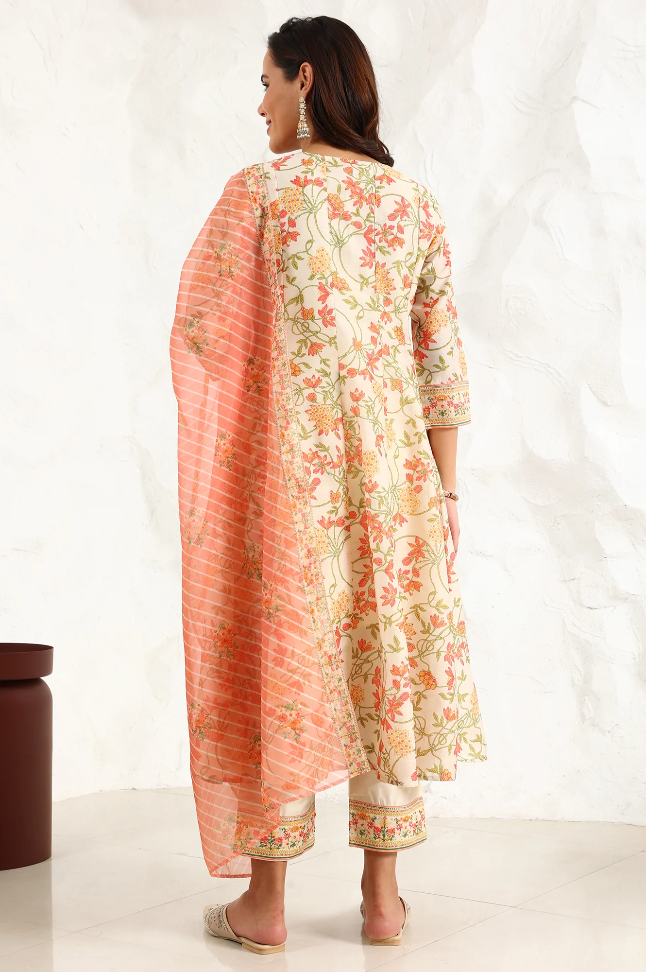 White Floral Printed Thread Embroidered Neck Chiffon Flared Kurta, Straight Pants And Dupatta Set - Image 5