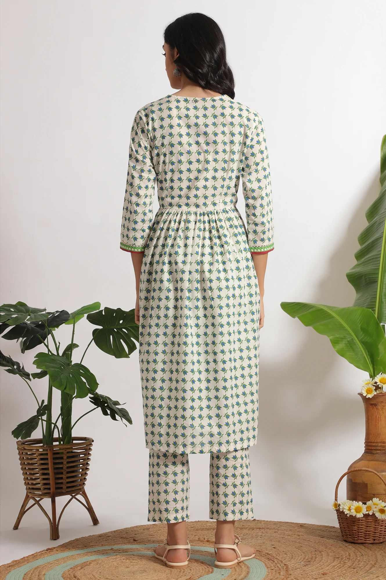 White Lotus Printed Pure Cotton Kurta and Pants Co-ord Set - Image 6