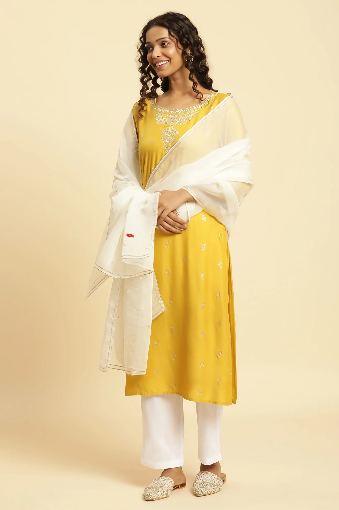 White Organza Dupatta With Gota And Sequin - Image 4