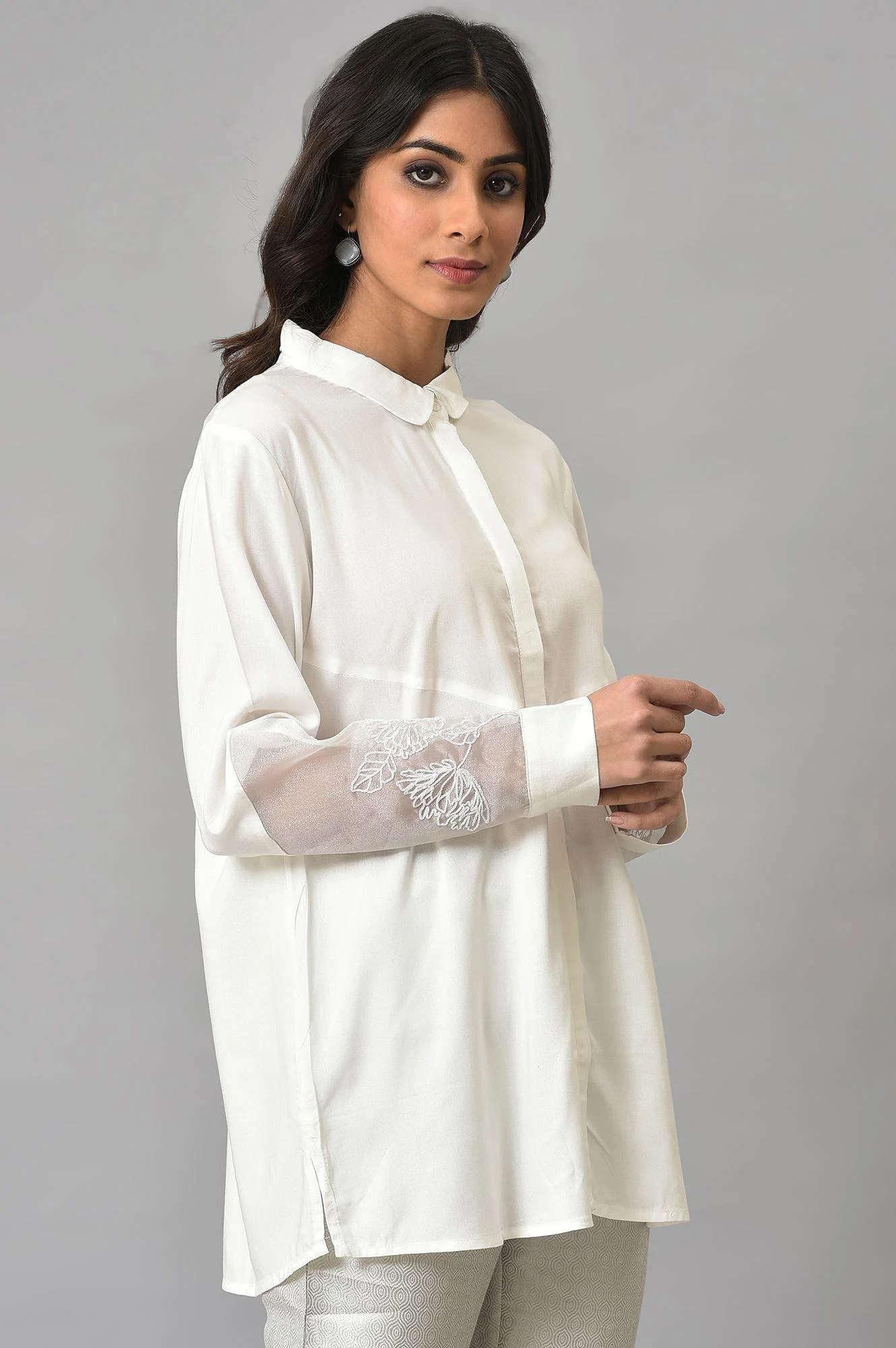White Panelled Shirt With Embroidered Organza Sleeves - Image 4