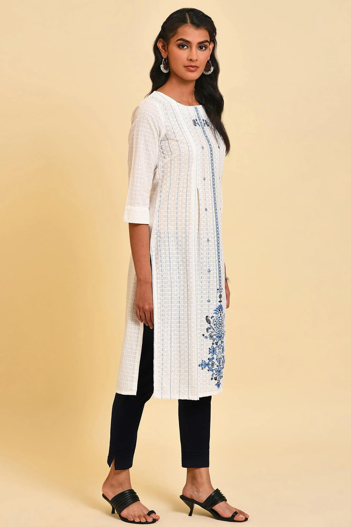 White Placement Print Dobby Plus Size kurta - Image 4