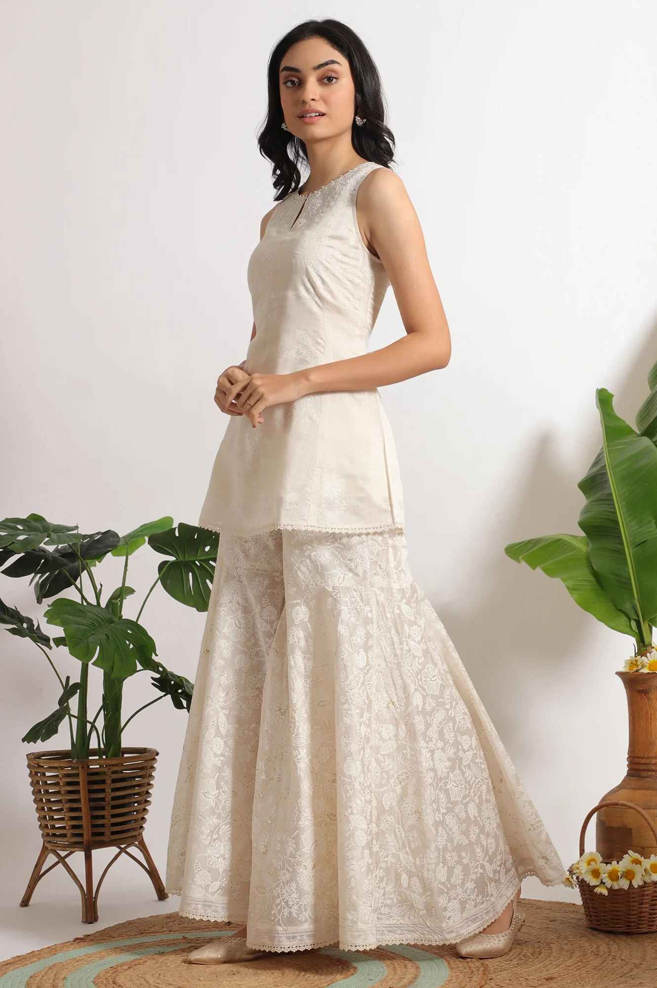 White Printed Chanderi Short Kurta, Sharara and Dupatta Set - Image 5