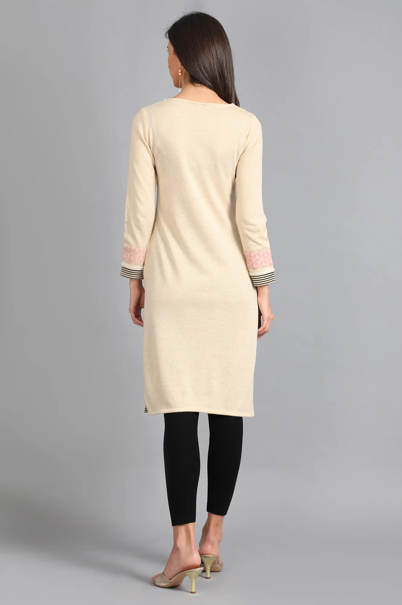 White Round Neck Printed Winter kurta - Image 5