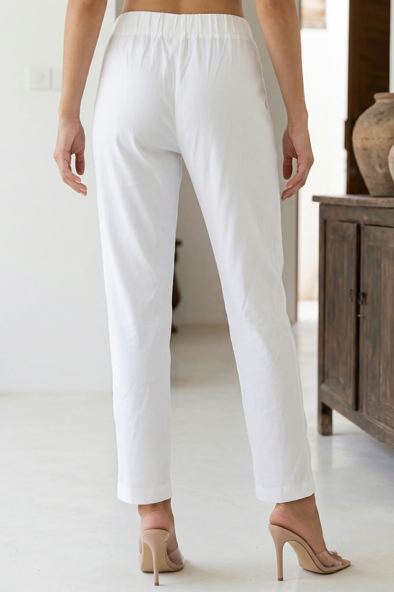 Elleven Women's White Solid Cotton Blend Tapered Fit Ankle Length Trousers - Image 3