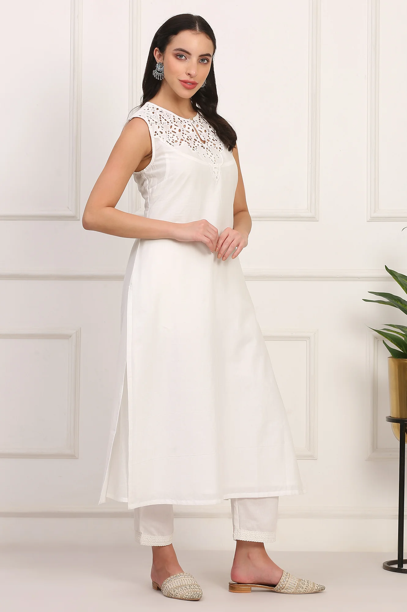 White Solid Embroidered Straight Pure Cotton Kurta, Straight Pant and Dupatta Set - Image 6