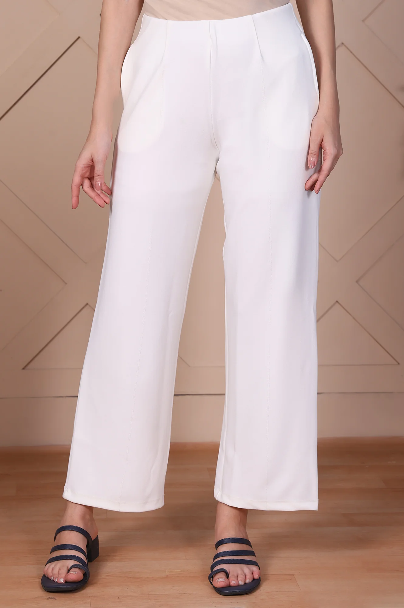 Elleven Women's White Solid High Rise Ankle Length Wide Leg Boss Pants