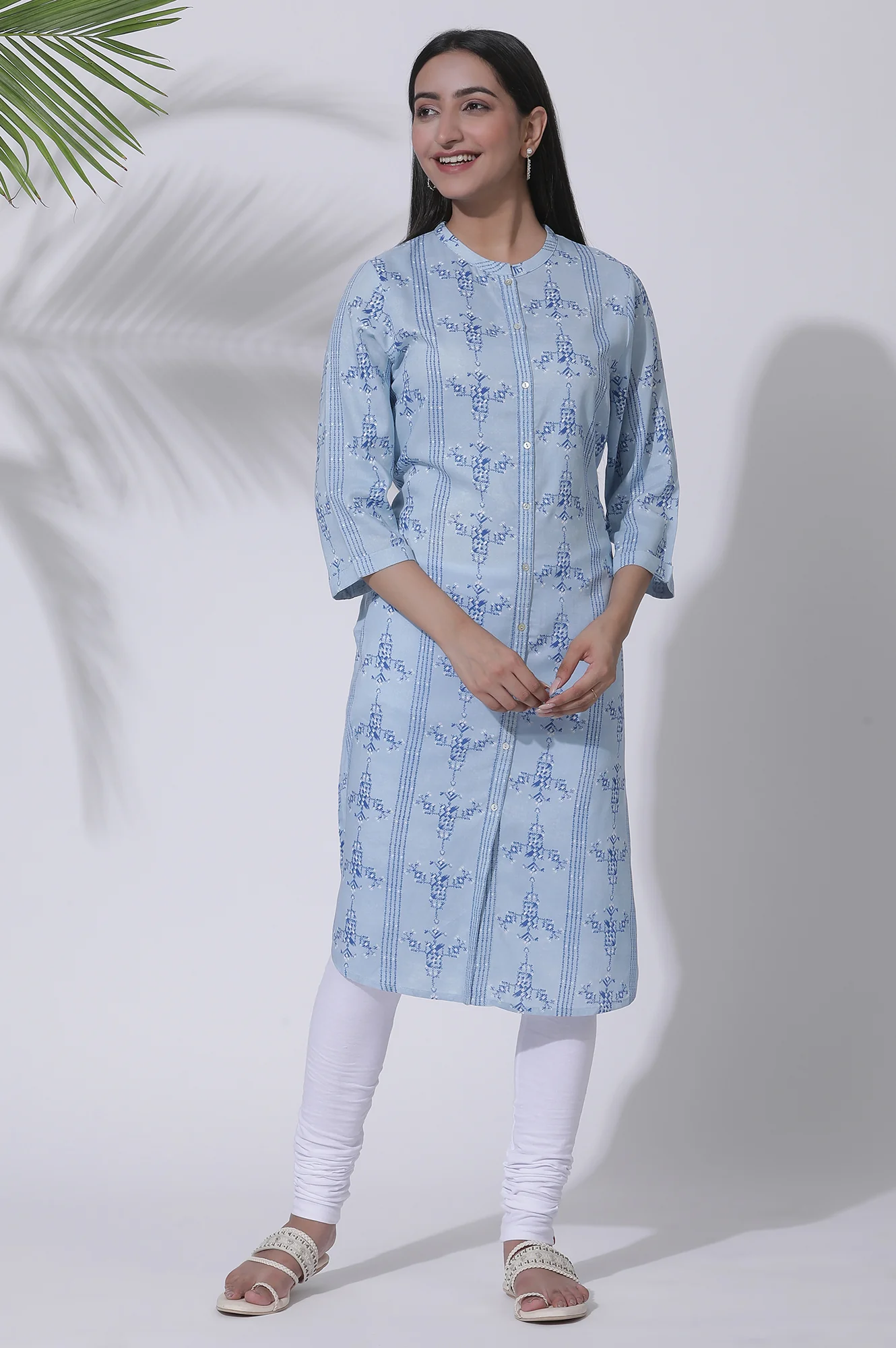 White Solid Skinny Fit Cotton Churidar - Image 5