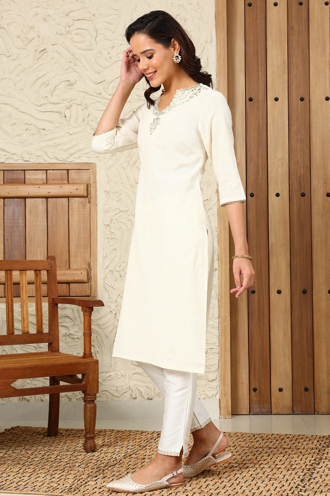 White Striped Yarn-Dyed Embroidered Straight Cotton Kurta - Image 4