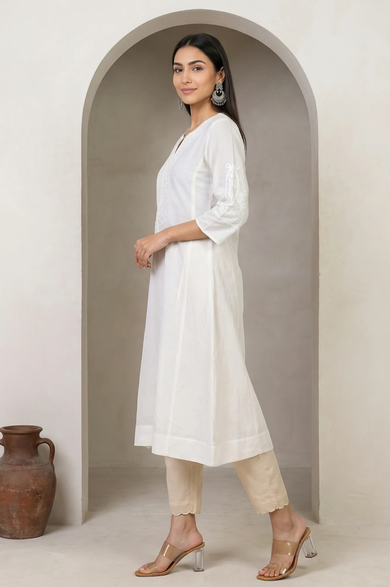 White Thread Embroidered Cotton Blend Straight Kurta - Image 4