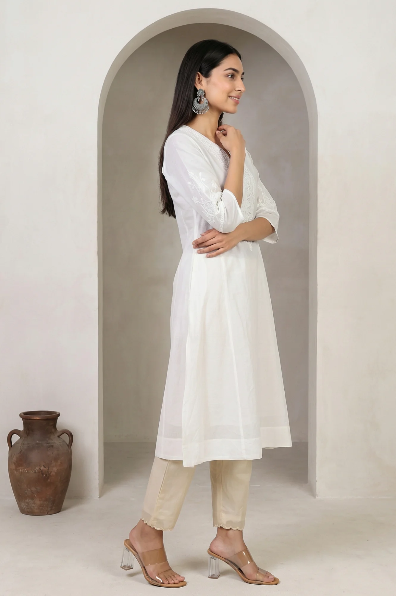 White Thread Embroidered Cotton Blend Straight Kurta - Image 6