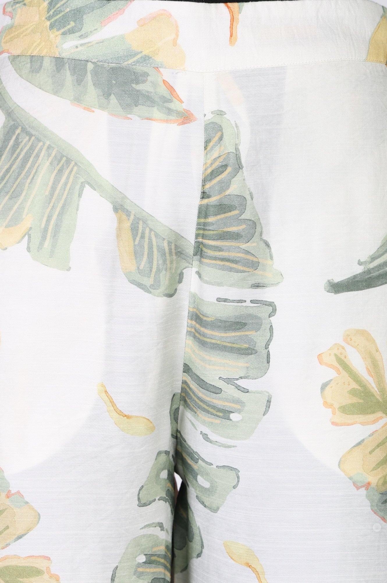 White Tropical Floral Printed Wide Leg Ankle Length Parallel Pants - Image 2