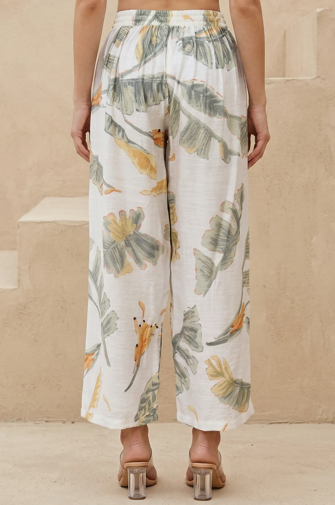 White Tropical Floral Printed Wide Leg Ankle Length Parallel Pants - Image 5