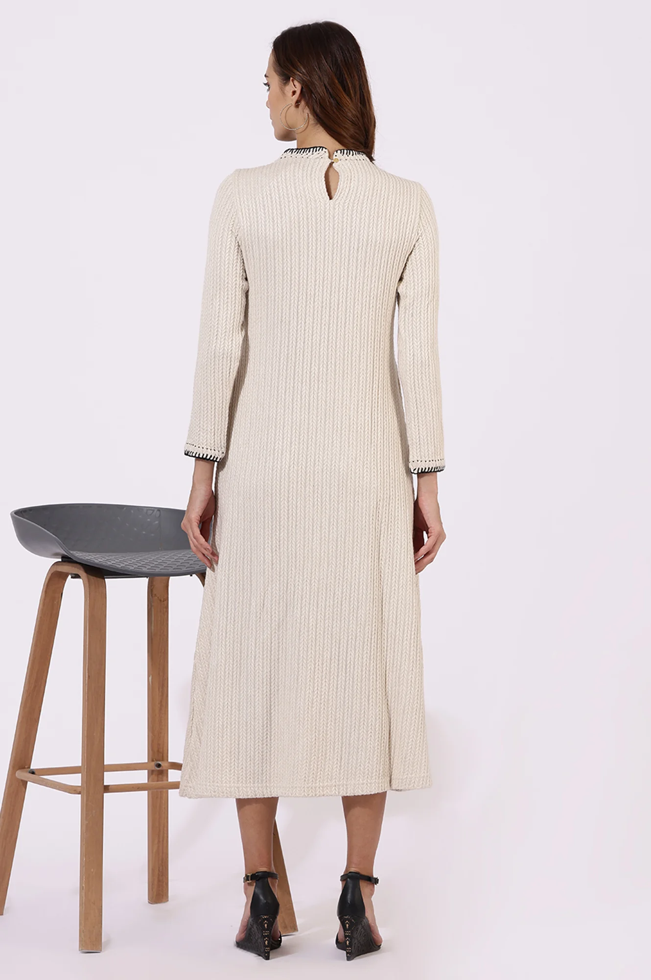 White Yarn Dyed Rayon Flarred Dresses - Image 5