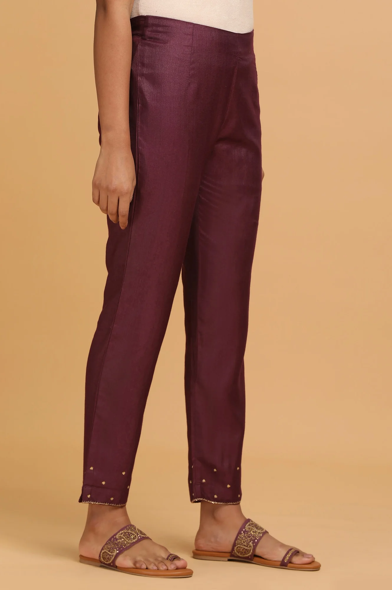 Wine Solid Slim Pants - Image 4